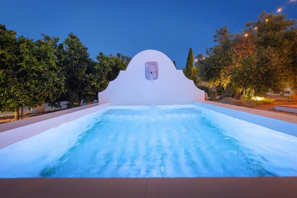 La fuente iluminada